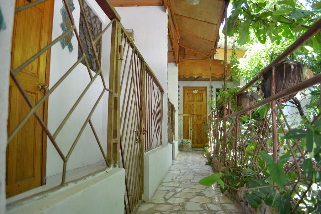 Pacot Breeze Hotel Musseau Exterior photo