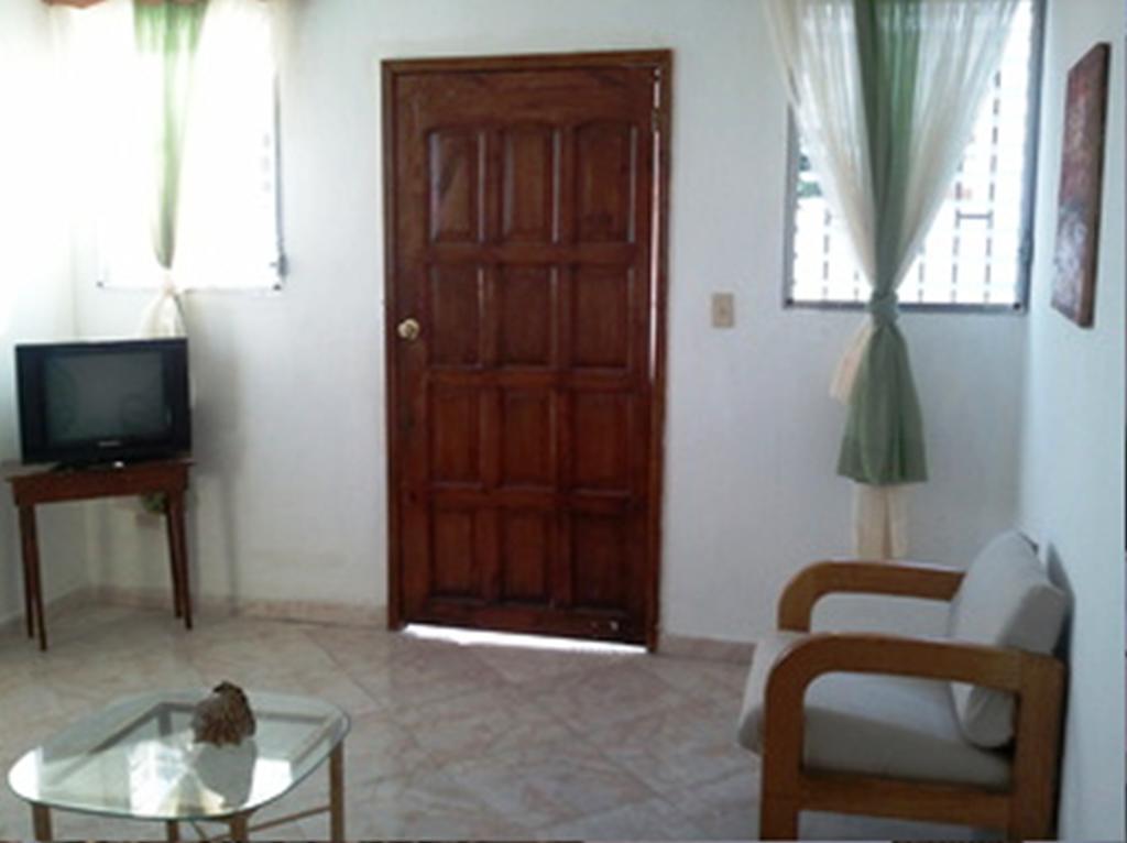 Pacot Breeze Hotel Musseau Room photo